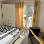 Kiwi, 아파트