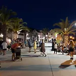 Kiwi, *