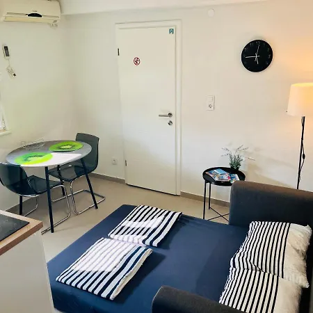 Kiwi, Rogoznica Rogoznica (Sibenik-Knin)