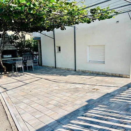 Kiwi, Apartman Rogoznica (Sibenik-Knin)